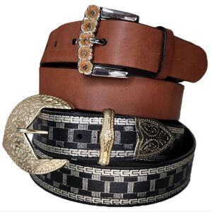 2 fashion belts with decorated buckle